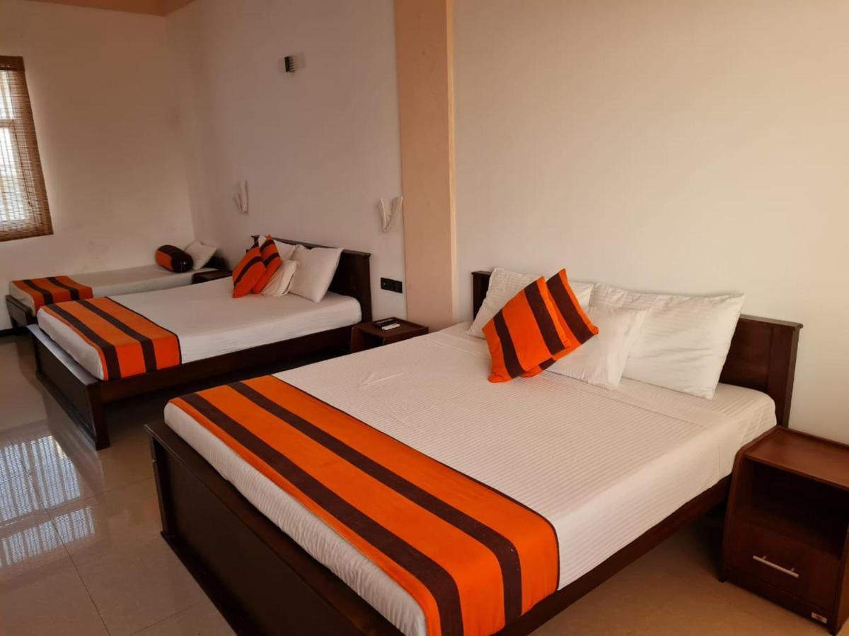 Grace Beach Resort By Travel Corners Negombo Exterior photo