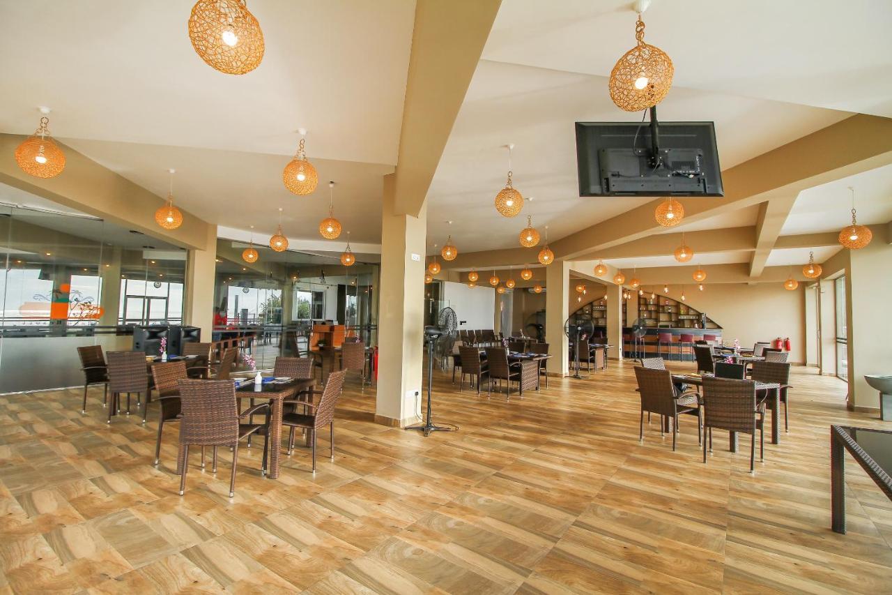Grace Beach Resort By Travel Corners Negombo Exterior photo